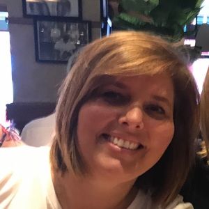 Meet your Posher, Michele